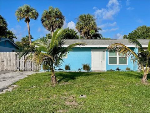 Photo of 406 SE Robalo Court, Stuart, FL 34996 (MLS # M20052494)