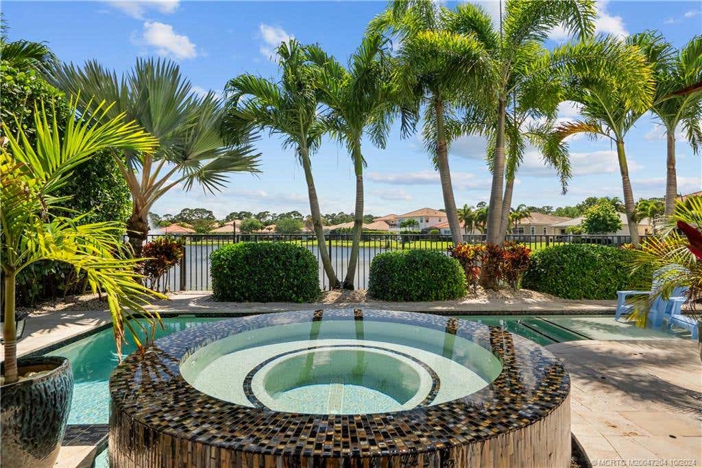 Photo of 4925 Pacifico Court, Palm Beach Gardens, FL 33418 (MLS # M20047204)
