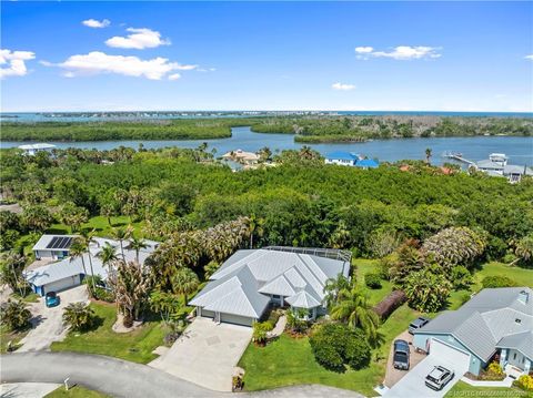Photo of 4220 SE Rainbows End, Stuart, FL 34997 (MLS # M20055680)