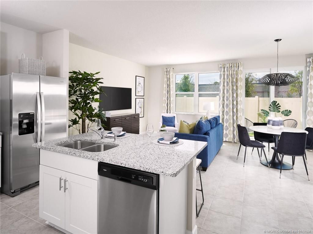 Photo of 330 Salisbury Circle, Fort Pierce, FL 34982 (MLS # M20042498)