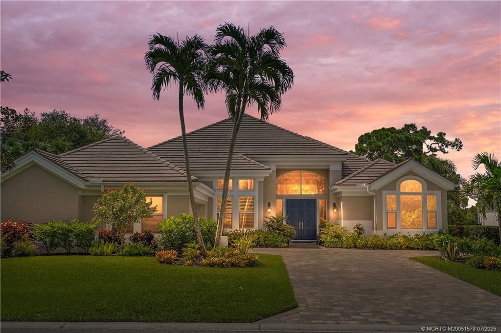 Photo of 1518 SE Cypress Glen Way, Stuart, FL 34997 (MLS # M20051578)