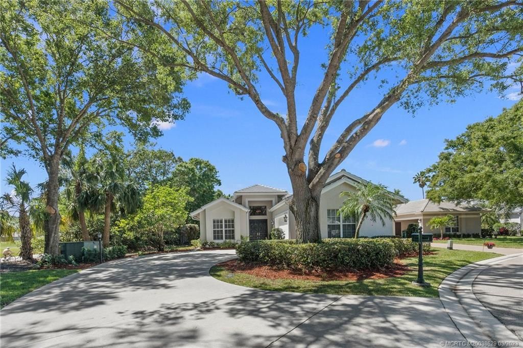 Photo of 7349 Marsh Terrace, Port Saint Lucie, FL 34986 (MLS # M20038629)