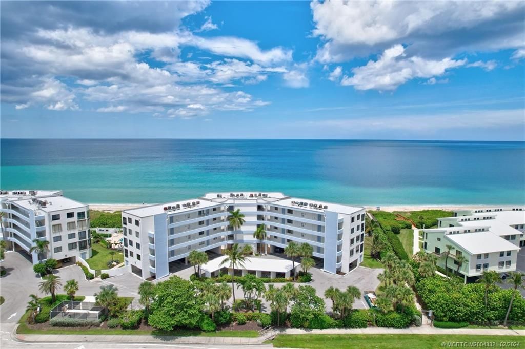 Photo of 2375 NE Ocean Boulevard #E405, Stuart, FL 34996 (MLS # M20043321)