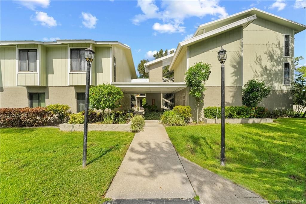 Photo of 800 NW Fork Road #7-3, Stuart, FL 34994 (MLS # M20047122)