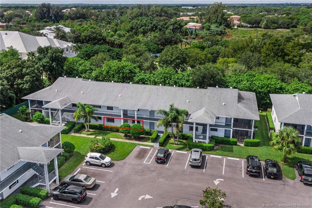 Photo of 1210 SE Parkview Place #E3, Stuart, FL 34994 (MLS # M20046933)