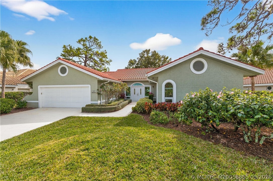 2007 NW Laurel Oak Lane