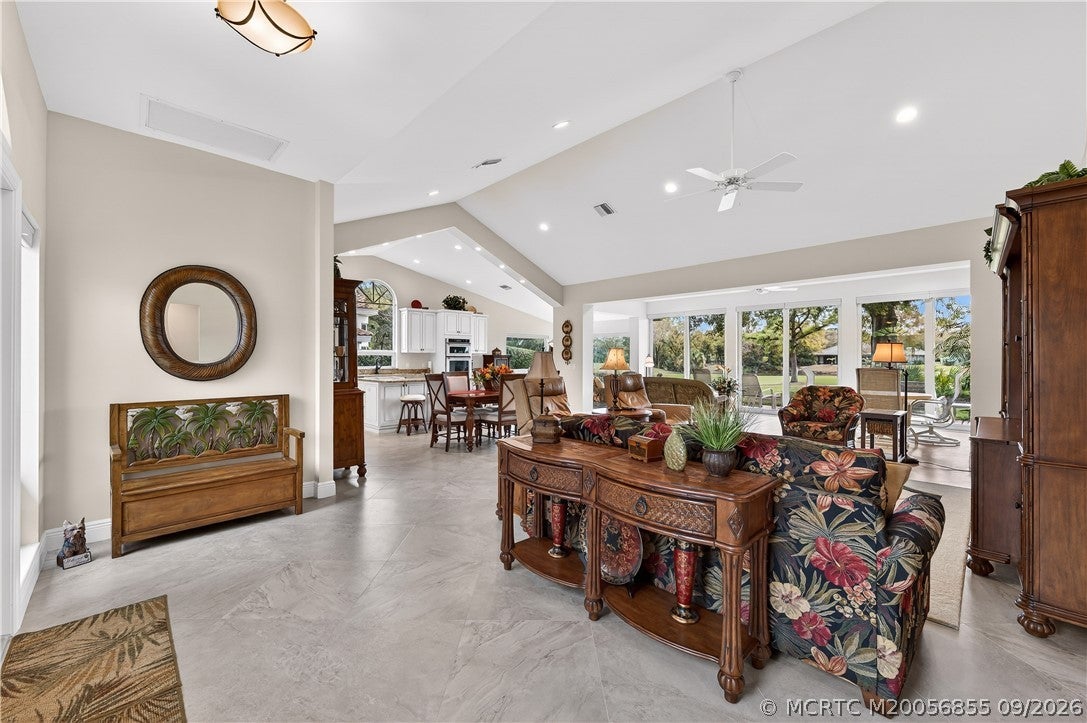 2007 NW Laurel Oak Lane