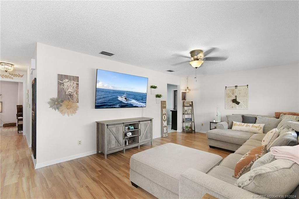 Photo of 2351 SE Jackson Street, Stuart, FL 34997 (MLS # M20047435)