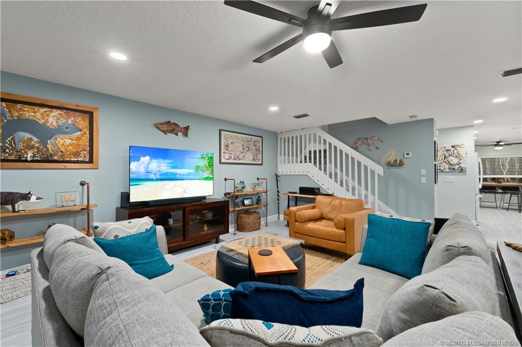 Stuart, Florida 34997, United States, 3 Bedrooms Bedrooms, ,3 BathroomsBathrooms,Residential,Pending,12920