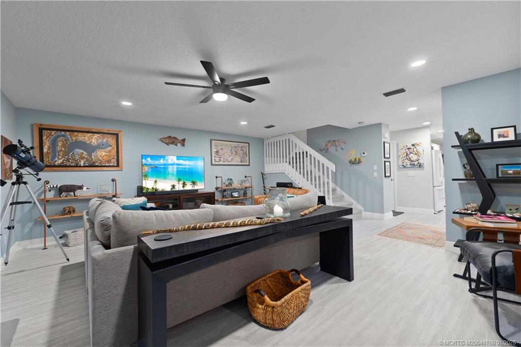 Stuart, Florida 34997, United States, 3 Bedrooms Bedrooms, ,3 BathroomsBathrooms,Residential,Pending,12920