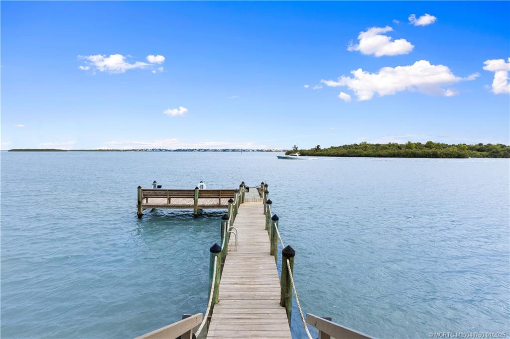 Stuart, Florida 34997, United States, 3 Bedrooms Bedrooms, ,3 BathroomsBathrooms,Residential,Pending,12920