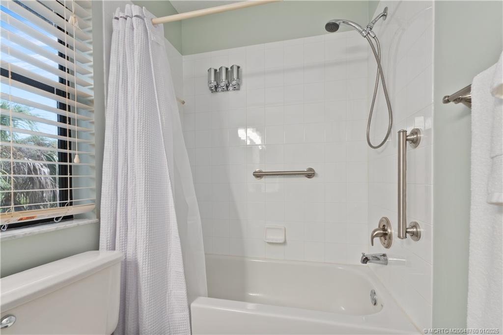 Stuart, Florida 34997, United States, 3 Bedrooms Bedrooms, ,3 BathroomsBathrooms,Residential,Pending,12920