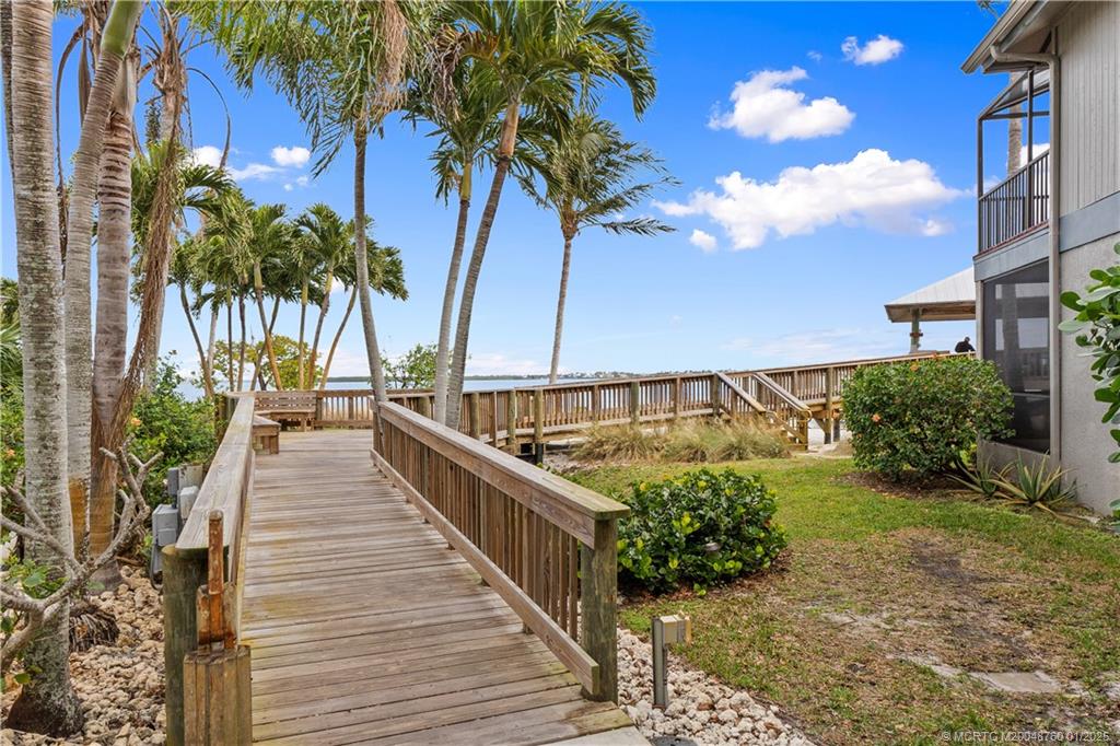 Stuart, Florida 34997, United States, 3 Bedrooms Bedrooms, ,3 BathroomsBathrooms,Residential,Pending,12920