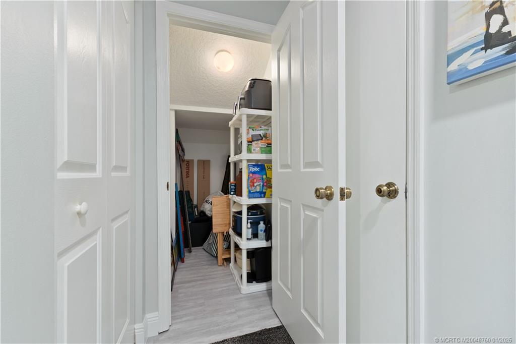 Stuart, Florida 34997, United States, 3 Bedrooms Bedrooms, ,3 BathroomsBathrooms,Residential,Pending,12920