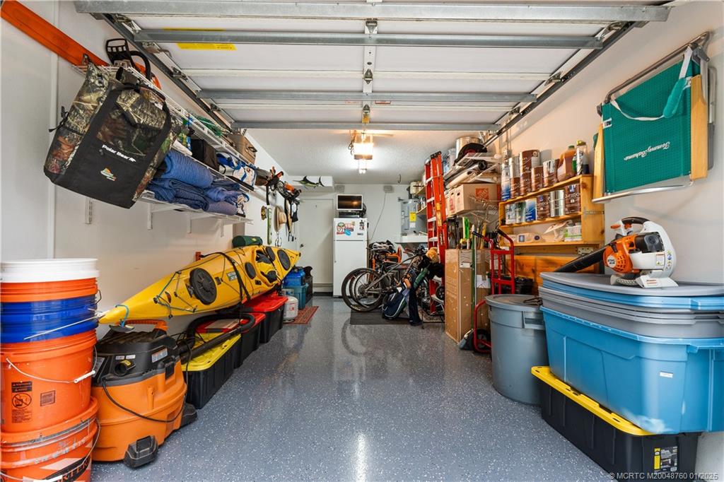 Stuart, Florida 34997, United States, 3 Bedrooms Bedrooms, ,3 BathroomsBathrooms,Residential,Pending,12920