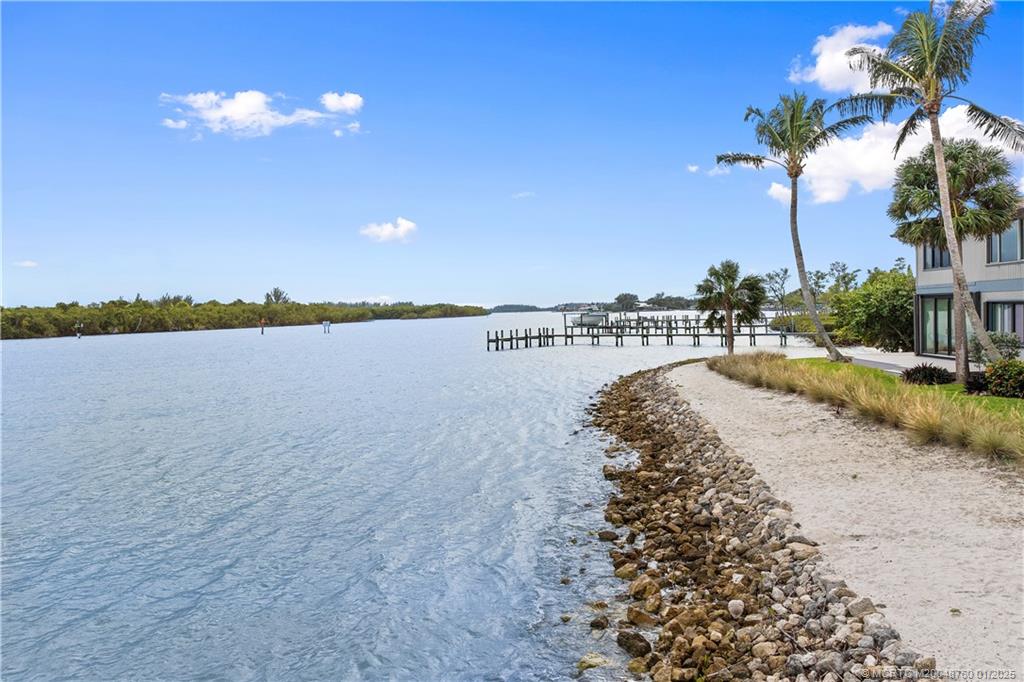 Stuart, Florida 34997, United States, 3 Bedrooms Bedrooms, ,3 BathroomsBathrooms,Residential,Pending,12920