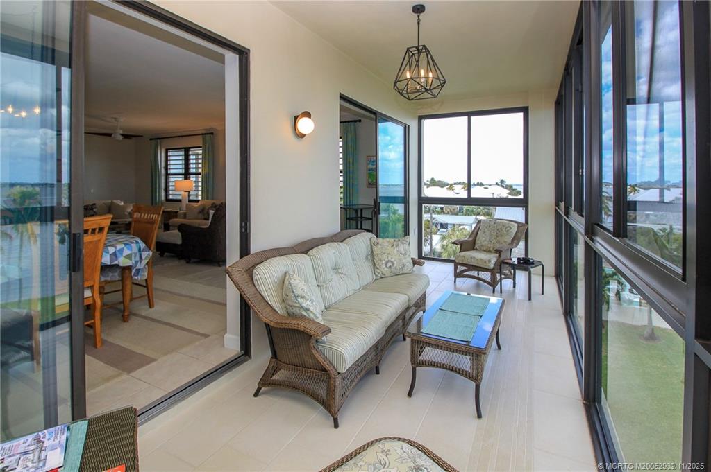 Stuart, Florida 34996, United States, 2 Bedrooms Bedrooms, ,2 BathroomsBathrooms,Residential,Active,238481