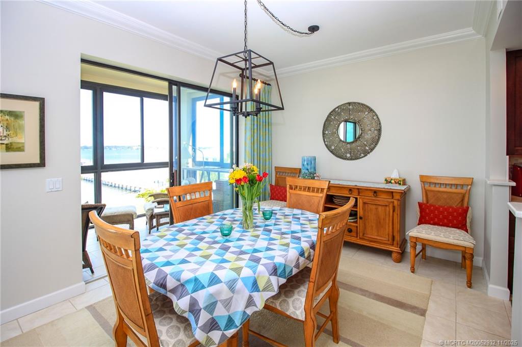 Stuart, Florida 34996, United States, 2 Bedrooms Bedrooms, ,2 BathroomsBathrooms,Residential,Active,238481