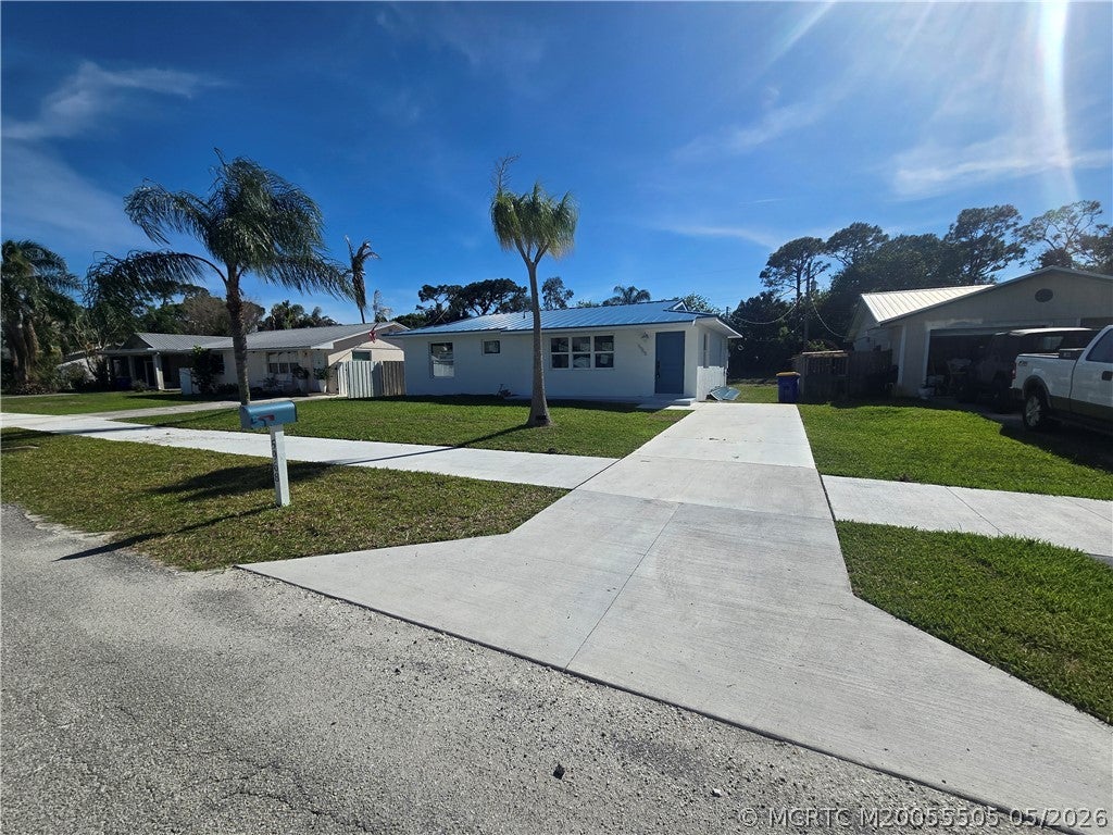 Photo of 5968 SE Avalon Drive, Stuart, FL 34997 (MLS # M20055505)