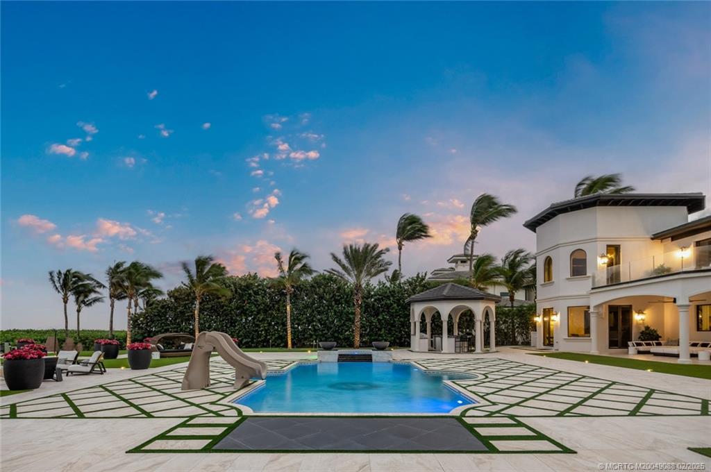 2966 SE Dune Drive