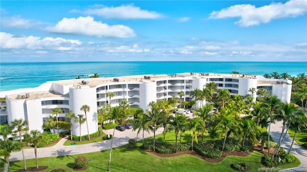 Stuart, Florida 34996, United States, 2 Bedrooms Bedrooms, ,3 BathroomsBathrooms,Residential,Pending,24740