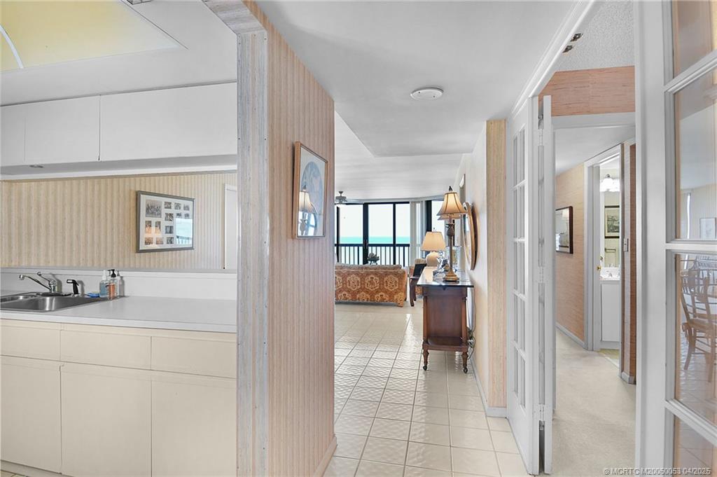 9550 S Ocean Drive 906