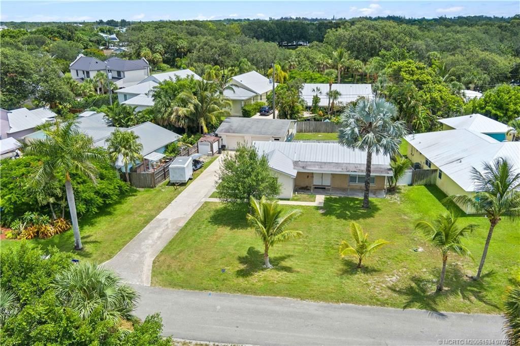 Photo of 9035 SE Athena Street, Hobe Sound, FL 33455 (MLS # M20051534)