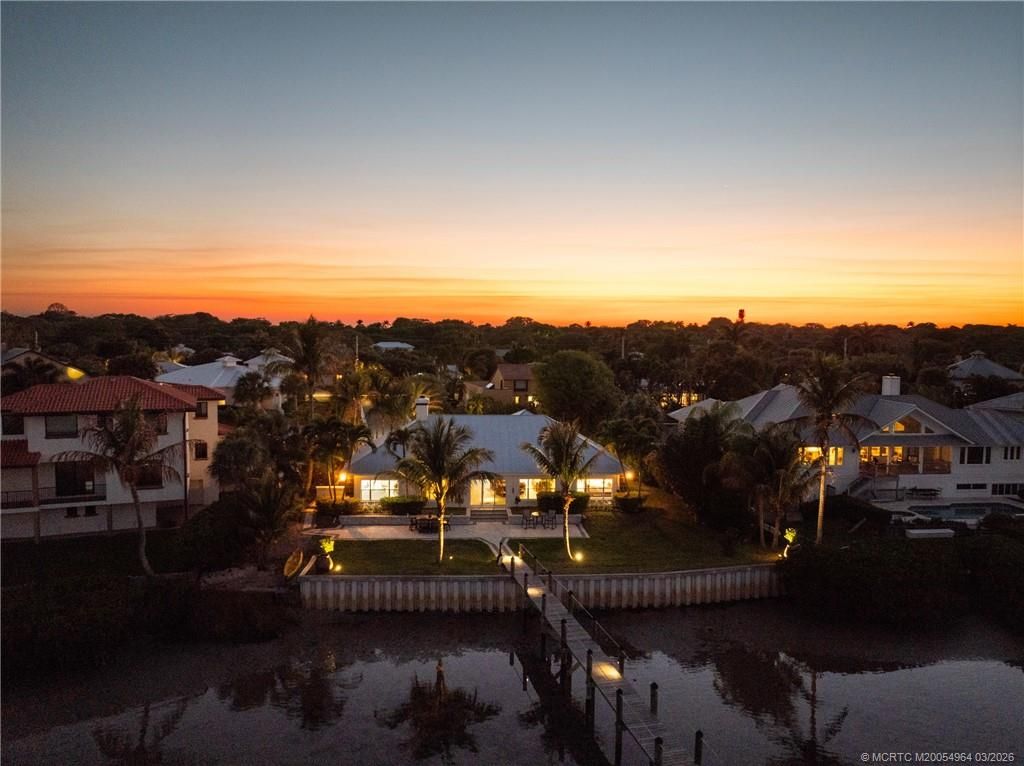 Photo of 12 Herons Nest, Stuart, FL 34996 (MLS # M20054964)