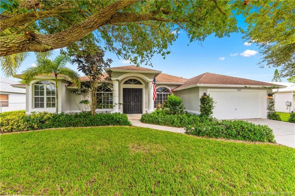Photo of 1613 SW Cefalu Circle, Port Saint Lucie, FL 34953 (MLS # M20046887)