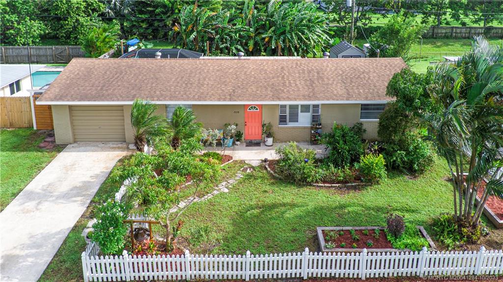 Photo of 2058 SE Harrison Street, Stuart, FL 34997 (MLS # M20041284)