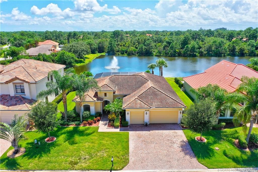 Photo of 2136 NW Diamond Creek Way, Jensen Beach, FL 34957 (MLS # M20036273)