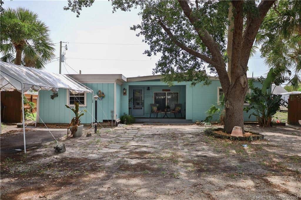 Photo of 1817 NE 23rd Avenue, Jensen Beach, FL 34957 (MLS # M20044990)