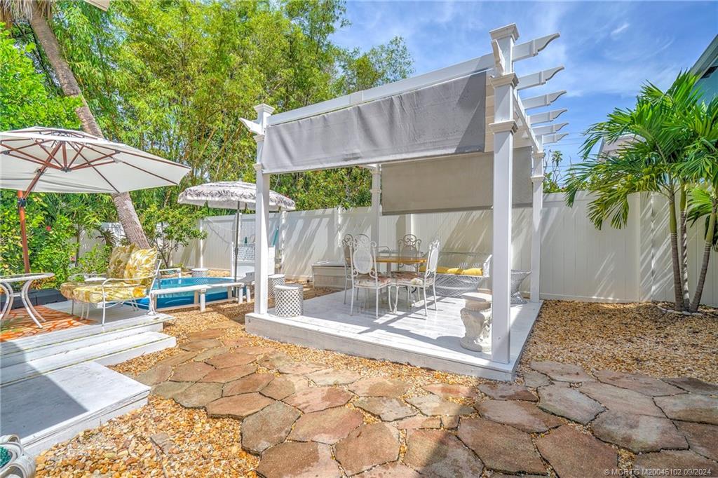 Stuart, Florida 34994, United States, 4 Bedrooms Bedrooms, ,3 BathroomsBathrooms,Residential,Active,49820