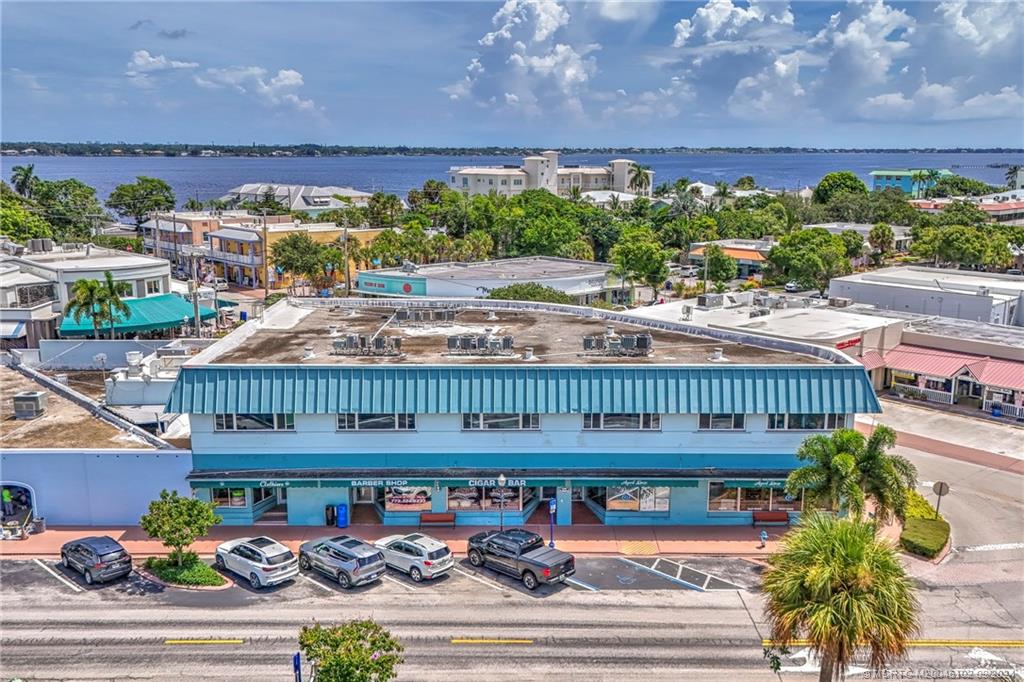 Stuart, Florida 34994, United States, 4 Bedrooms Bedrooms, ,3 BathroomsBathrooms,Residential,Active,49820