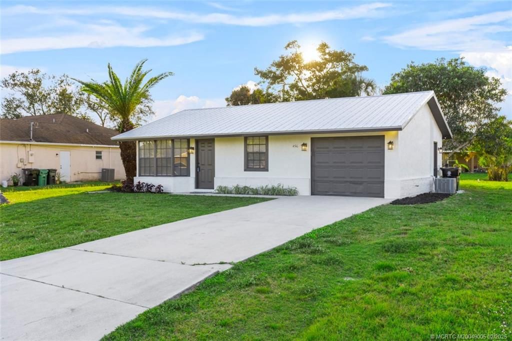 Photo of 456 NW Byron Street, Port Saint Lucie, FL 34983 (MLS # M20049005)