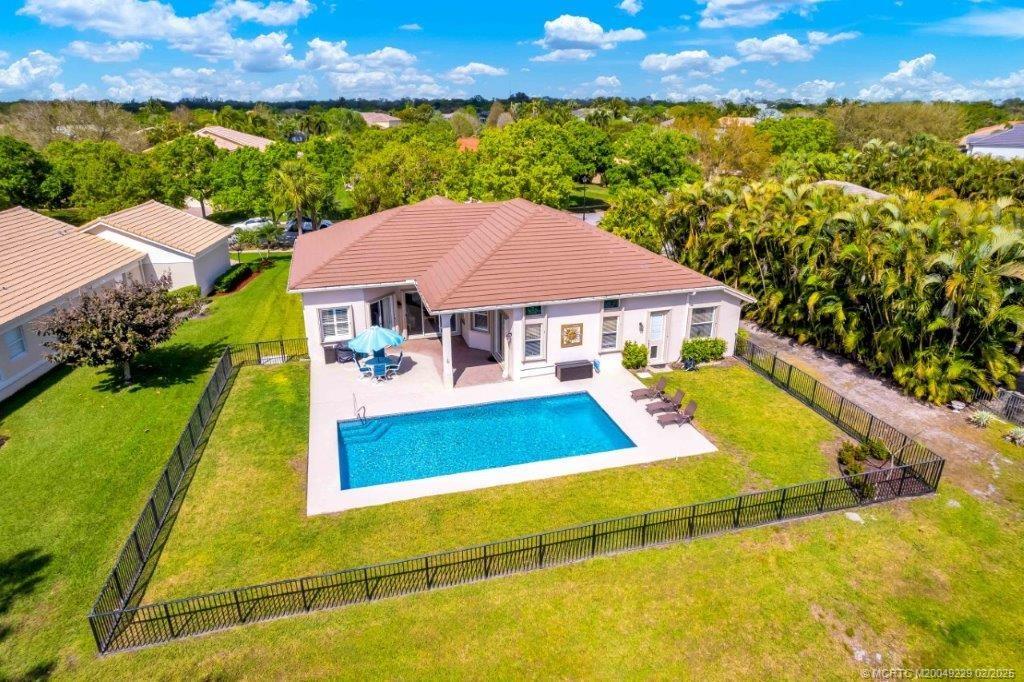 2712 SW Bear Paw Trail