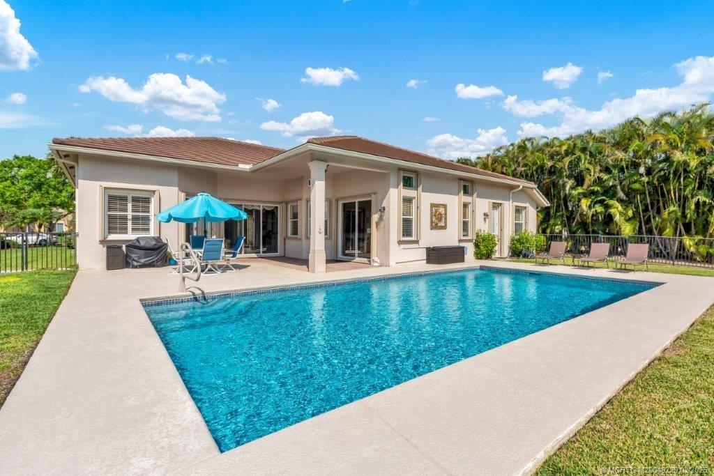 2712 SW Bear Paw Trail