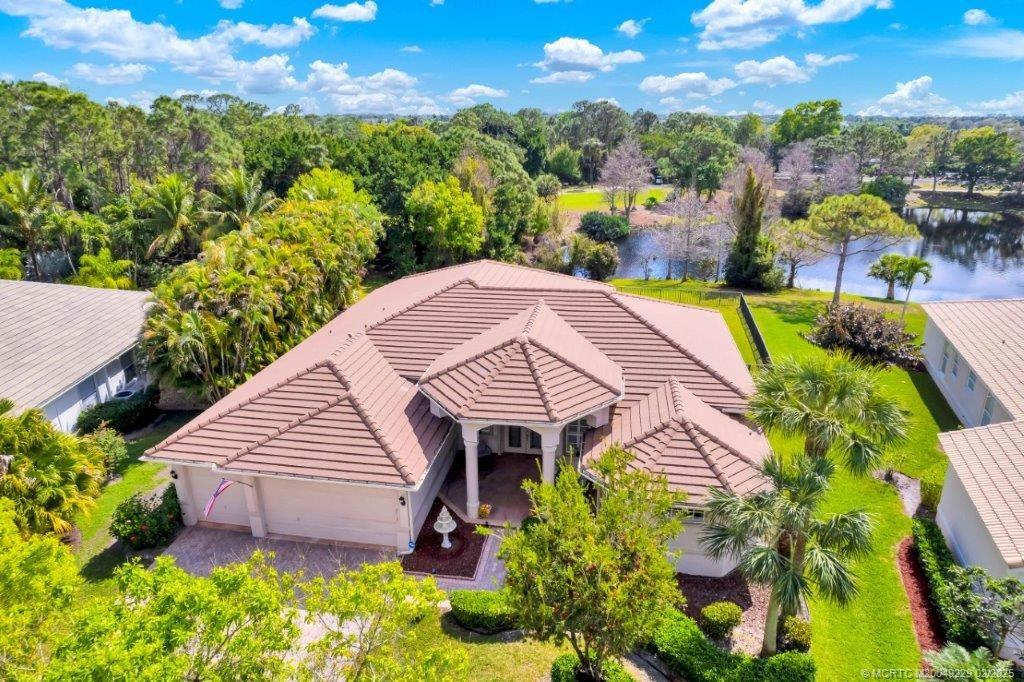 2712 SW Bear Paw Trail