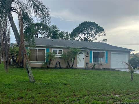 Homes For Sale - 450 SW Belmont Circle<br/> Saint Lucie County, Port St. Lucie, FL 34953