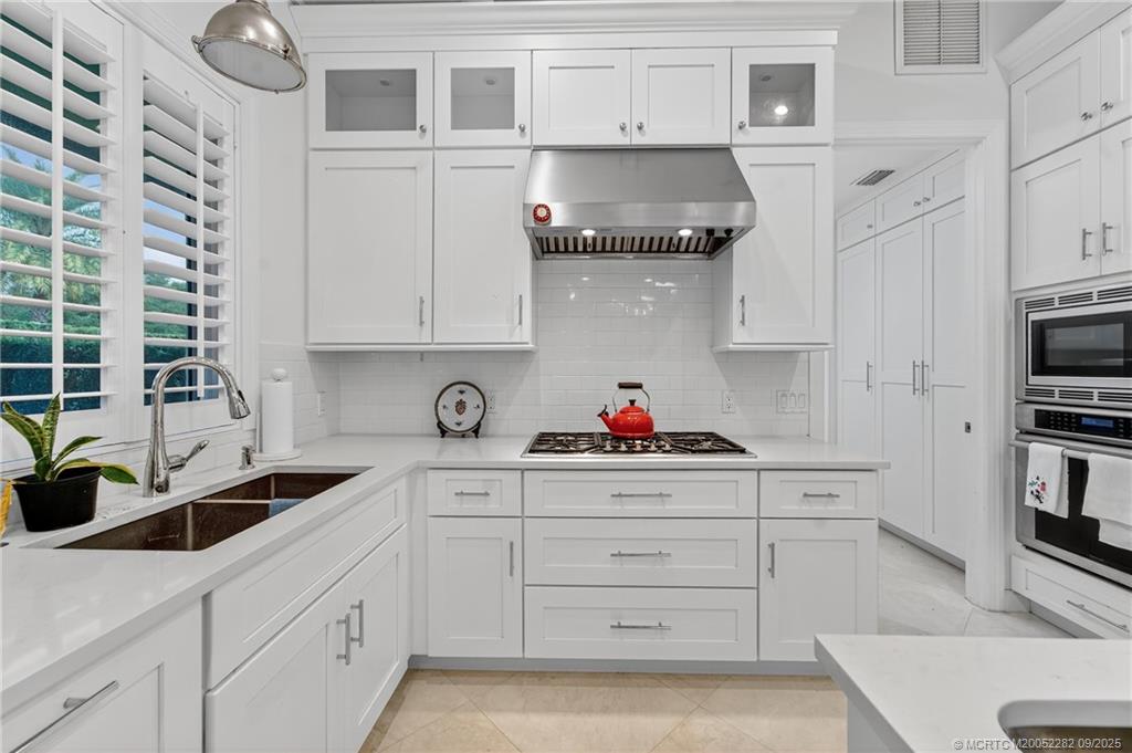 11694 SE Plandome Drive