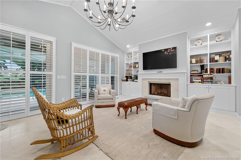 11694 SE Plandome Drive