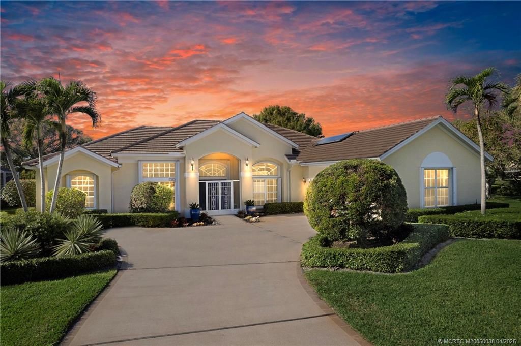 Photo of 1867 SW Foxpoint Trail, Palm City, FL 34990 (MLS # M20050038)