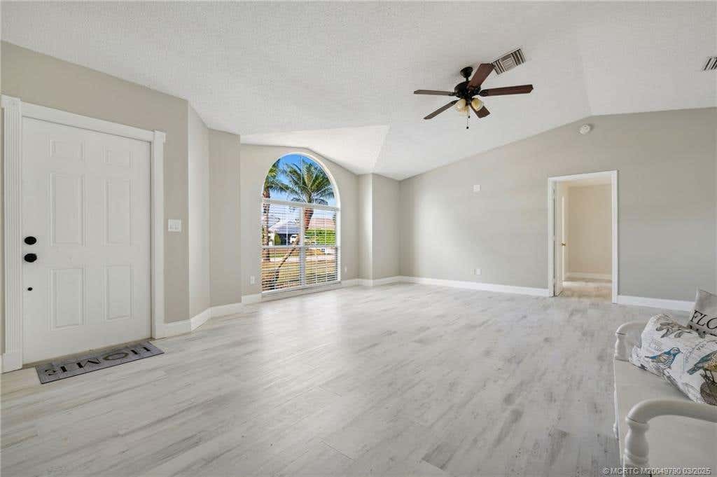 Photo of 826 SW Duncan Terrace, Port Saint Lucie, FL 34953 (MLS # M20049790)