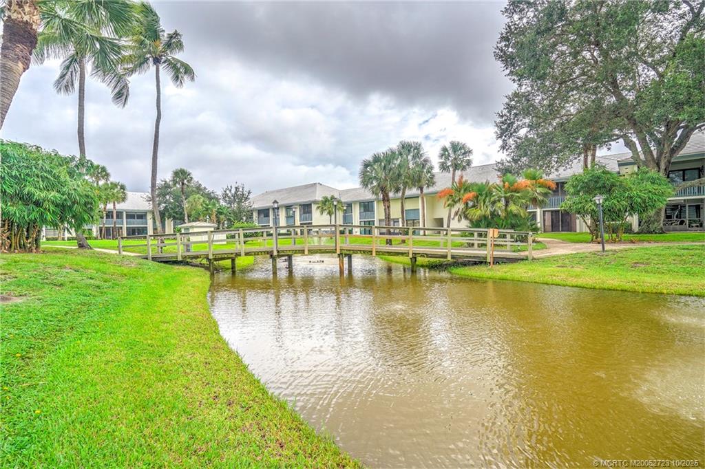 Stuart, Florida 34996, United States, 1 Bedroom Bedrooms, ,2 BathroomsBathrooms,Residential,Active,230845