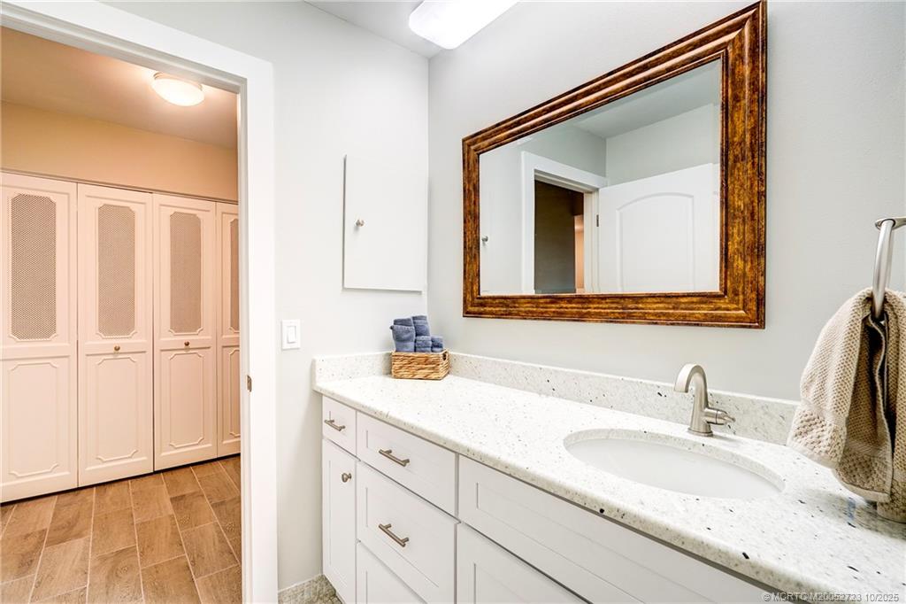 Stuart, Florida 34996, United States, 1 Bedroom Bedrooms, ,2 BathroomsBathrooms,Residential,Active,230845