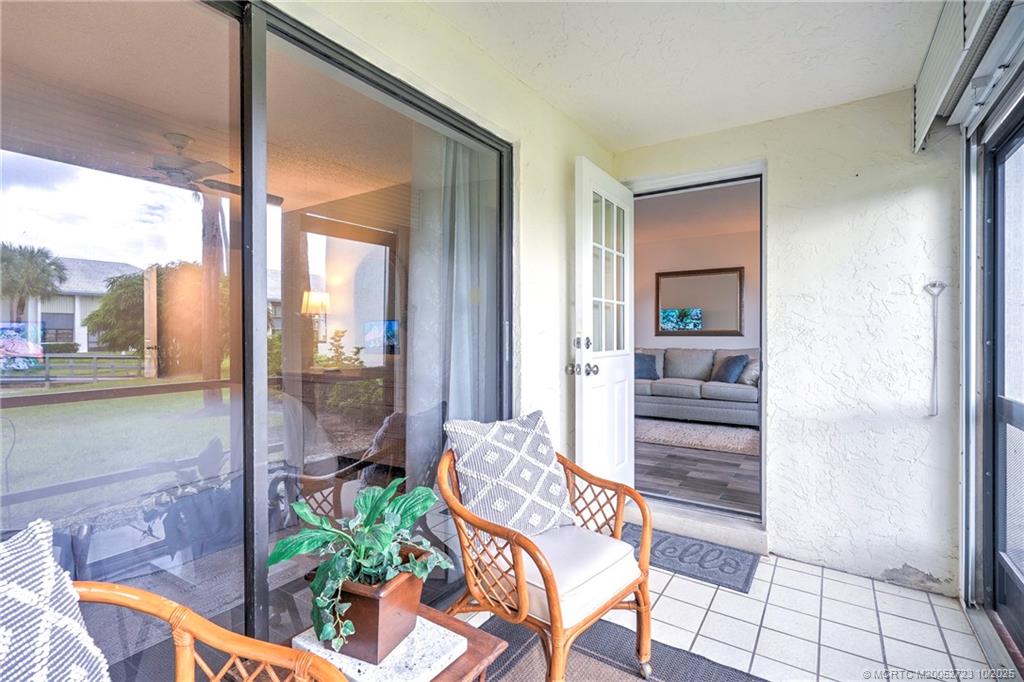 Stuart, Florida 34996, United States, 1 Bedroom Bedrooms, ,2 BathroomsBathrooms,Residential,Active,230845