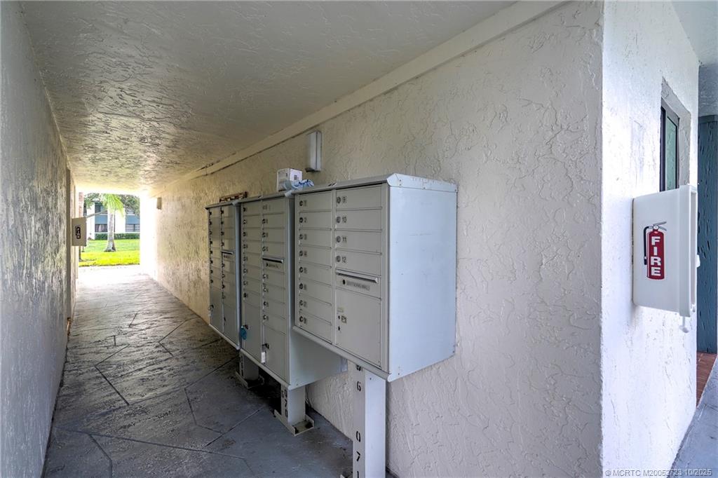 Stuart, Florida 34996, United States, 1 Bedroom Bedrooms, ,2 BathroomsBathrooms,Residential,Active,230845