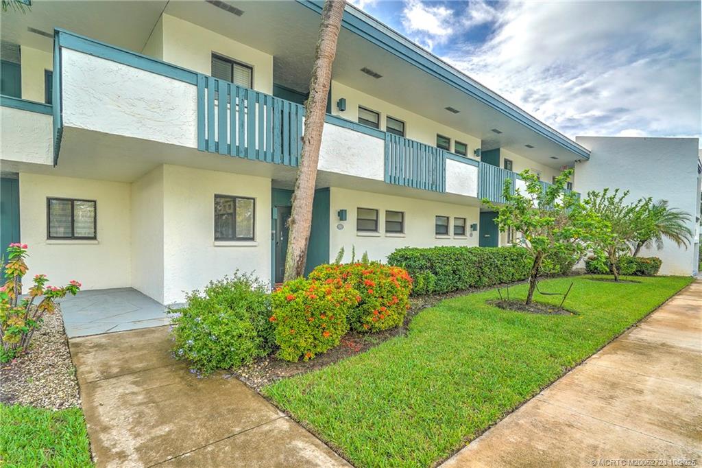 Stuart, Florida 34996, United States, 1 Bedroom Bedrooms, ,2 BathroomsBathrooms,Residential,Active,230845