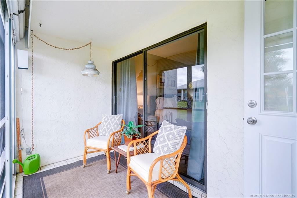 Stuart, Florida 34996, United States, 1 Bedroom Bedrooms, ,2 BathroomsBathrooms,Residential,Active,230845