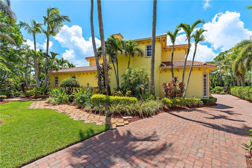 32 SW Wiregrass Court